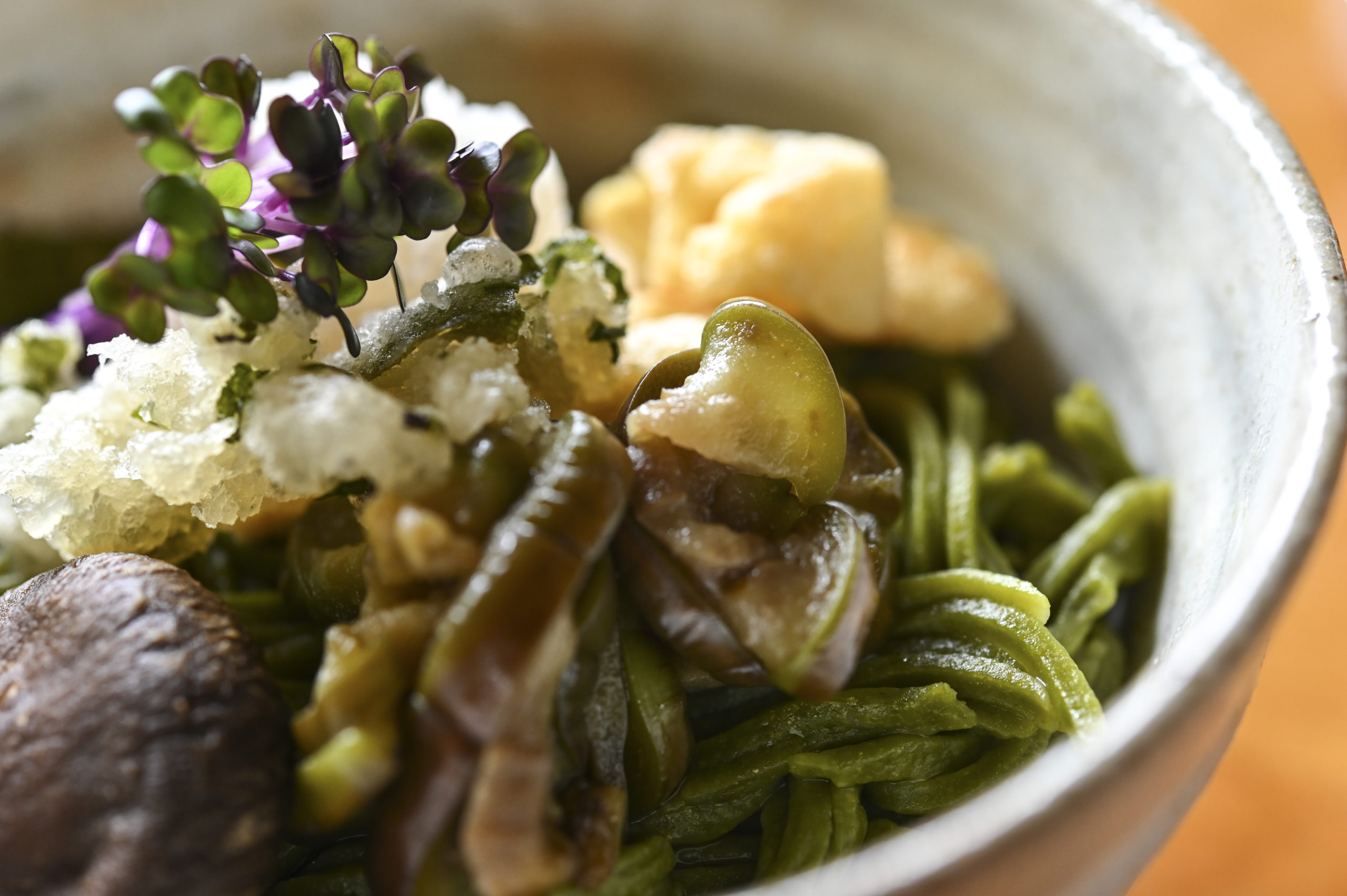 新富町の恵みを味わう「茶農家の夏ランチ-新富茶そば」期間限定登場